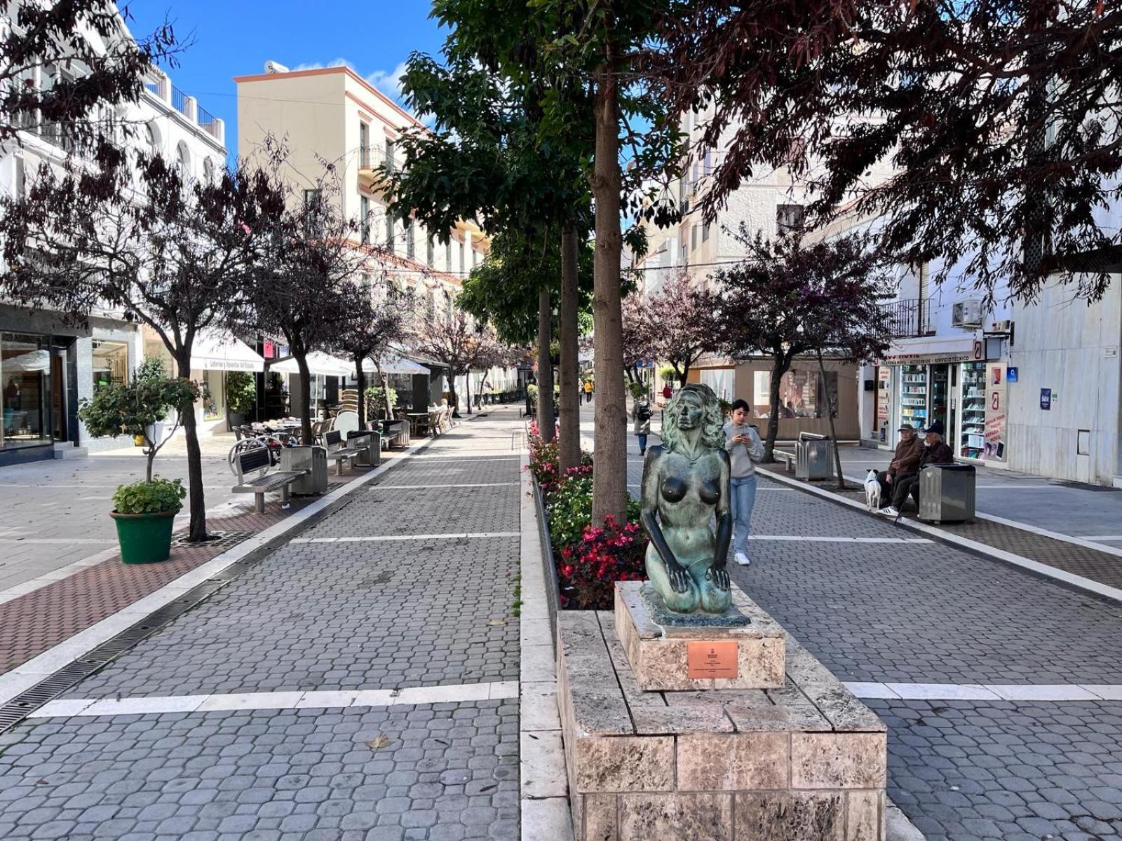 El Faro Vacaciones En Estepona Bagian luar foto