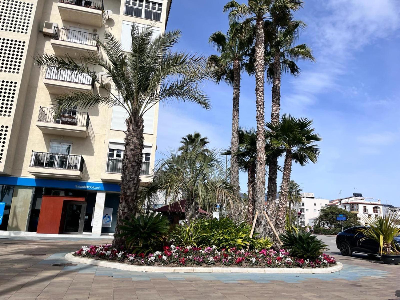 El Faro Vacaciones En Estepona Bagian luar foto