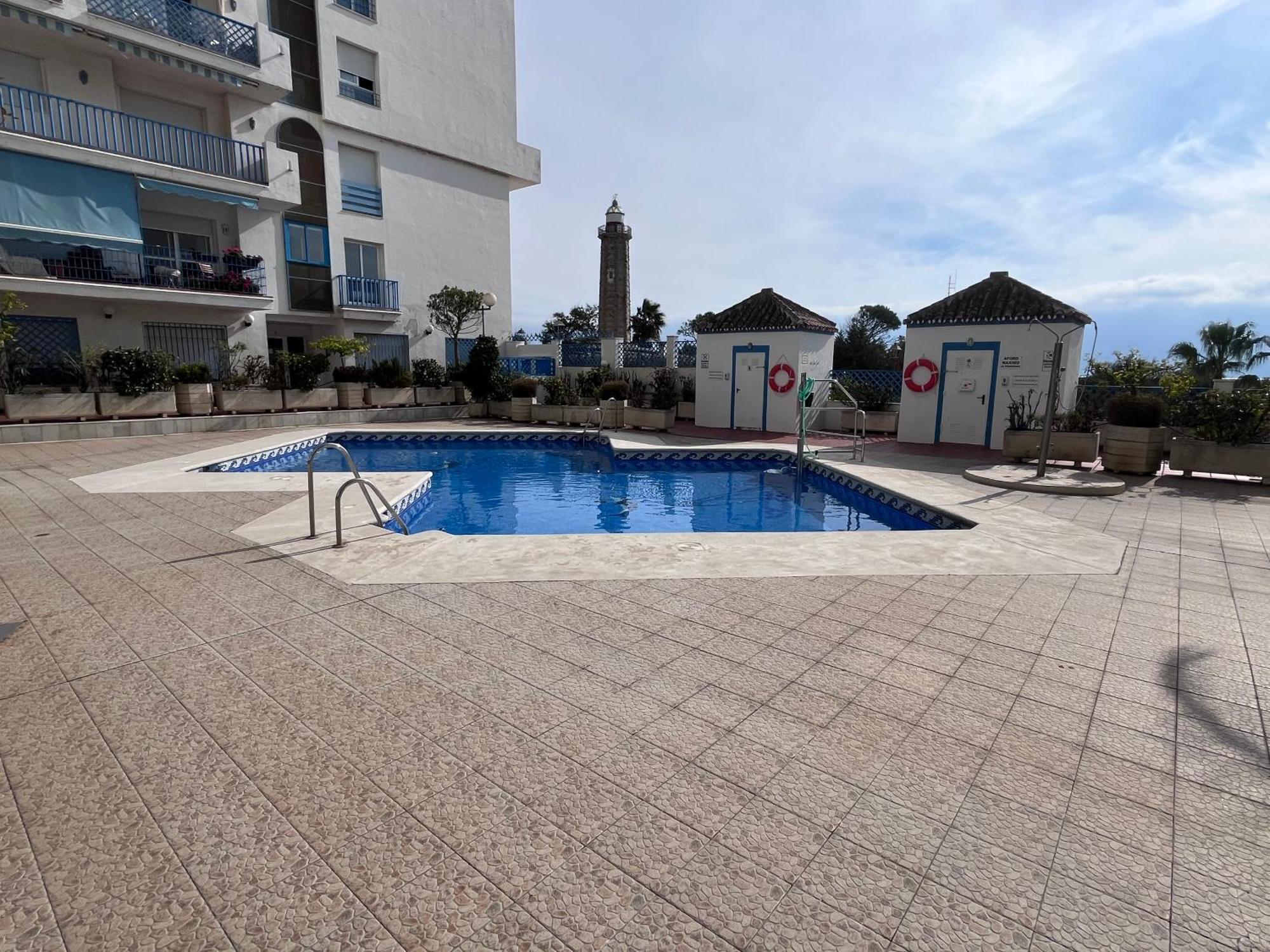 El Faro Vacaciones En Estepona Bagian luar foto