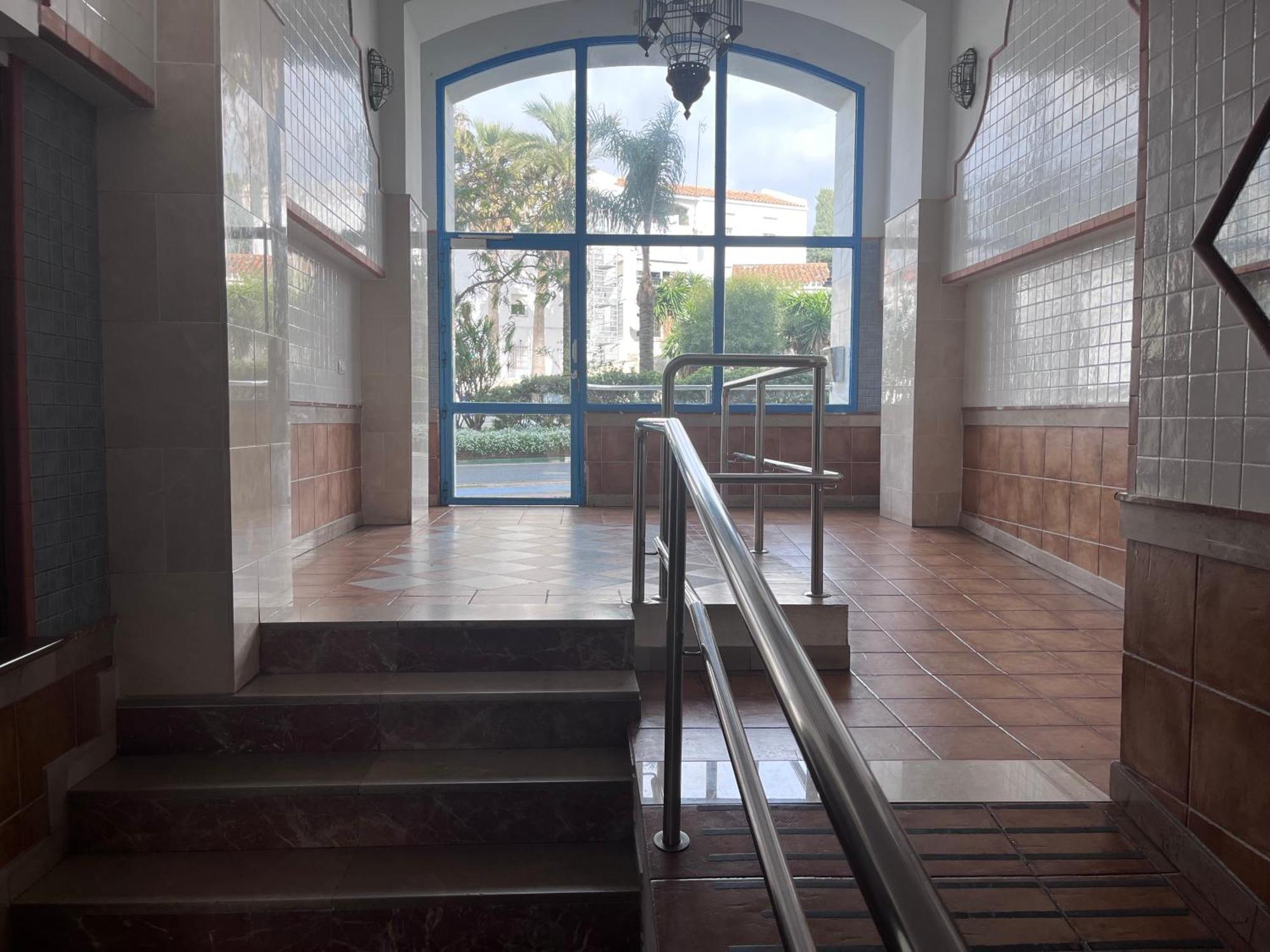 El Faro Vacaciones En Estepona Bagian luar foto