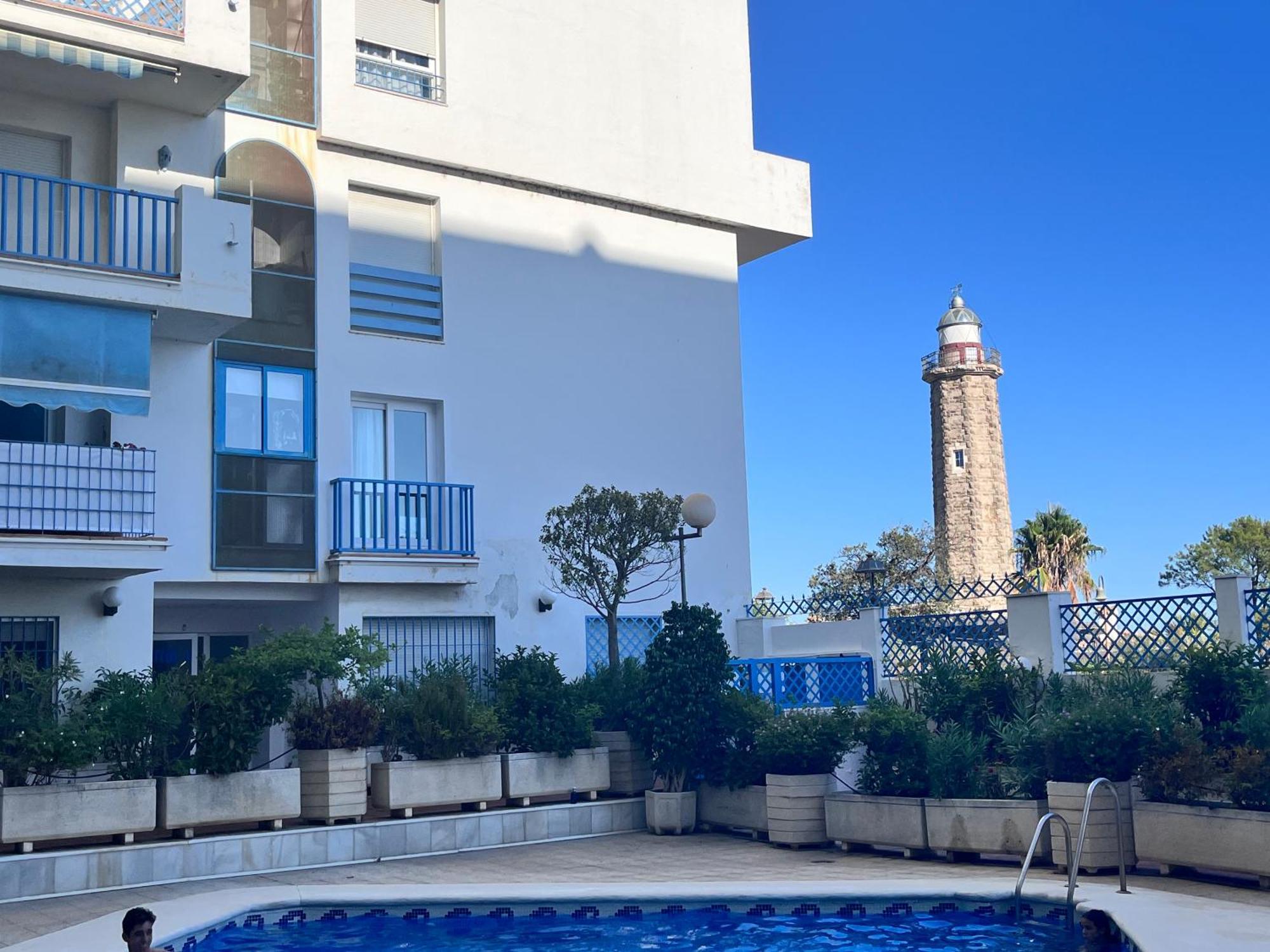 El Faro Vacaciones En Estepona Bagian luar foto