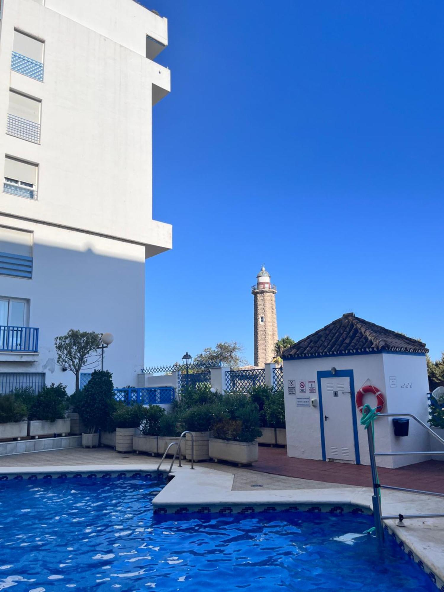 El Faro Vacaciones En Estepona Bagian luar foto
